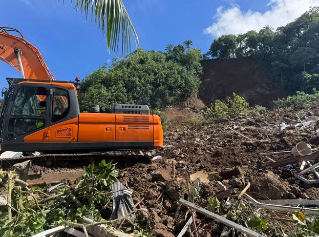 তাহিতিতে ভূমিধসে ঘর চাপা পড়ে নিহত ৭