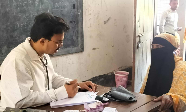 গোপালগঞ্জে ফ্রি মেডিকেল ক্যাম্প ও ওষুধ বিতরণ