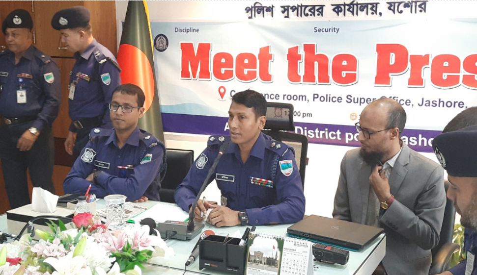 যশোরে সাংবাদিকদের সঙ্গে নবাগত এসপির মতবিনিময় 