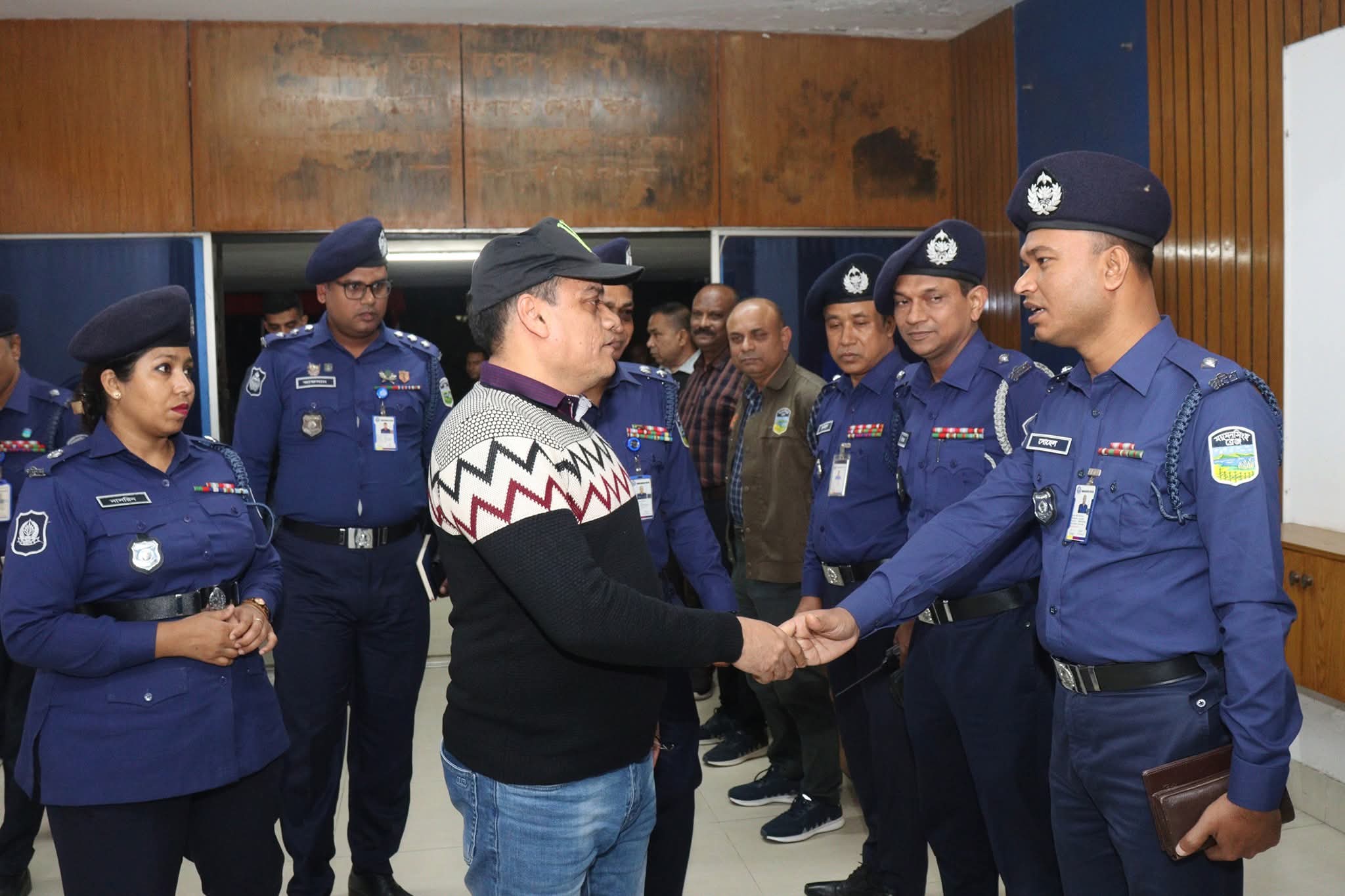 শেরপুরে পুলিশ সুপার কামরুল ইসলামের দায়িত্ব গ্রহণ