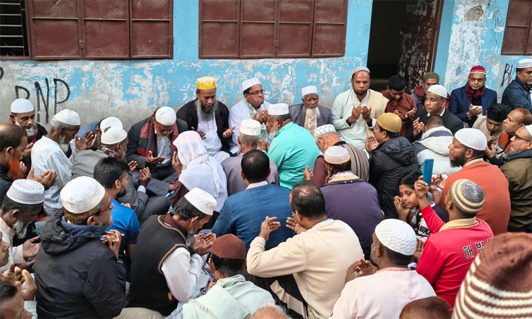 বরগুনায় বেগম খালেদা জিয়ার রোগ মুক্তি  কামনায় দোয়া মাহফিল