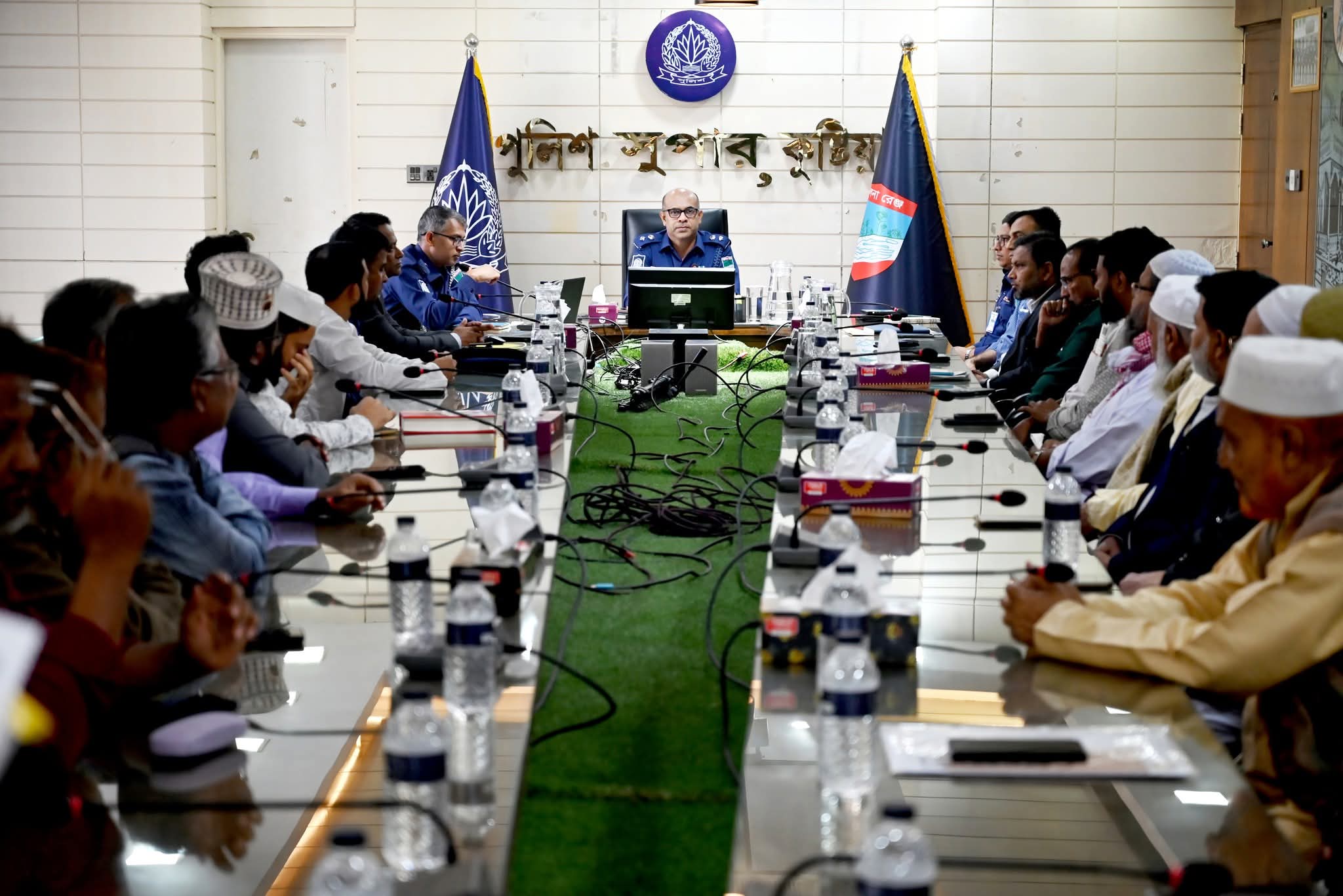 কুষ্টিয়ায় রাজনৈতিক নেতৃবৃন্দের সঙ্গে নতুন এসপির মতবিনিময়