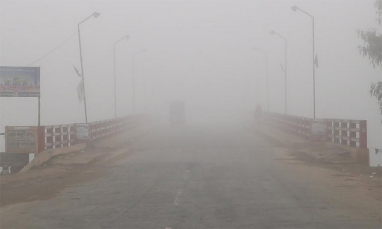 নওগাঁয় বাড়ছে শীত, তাপমাত্রা নামলো ১২.১ ডিগ্রিতে