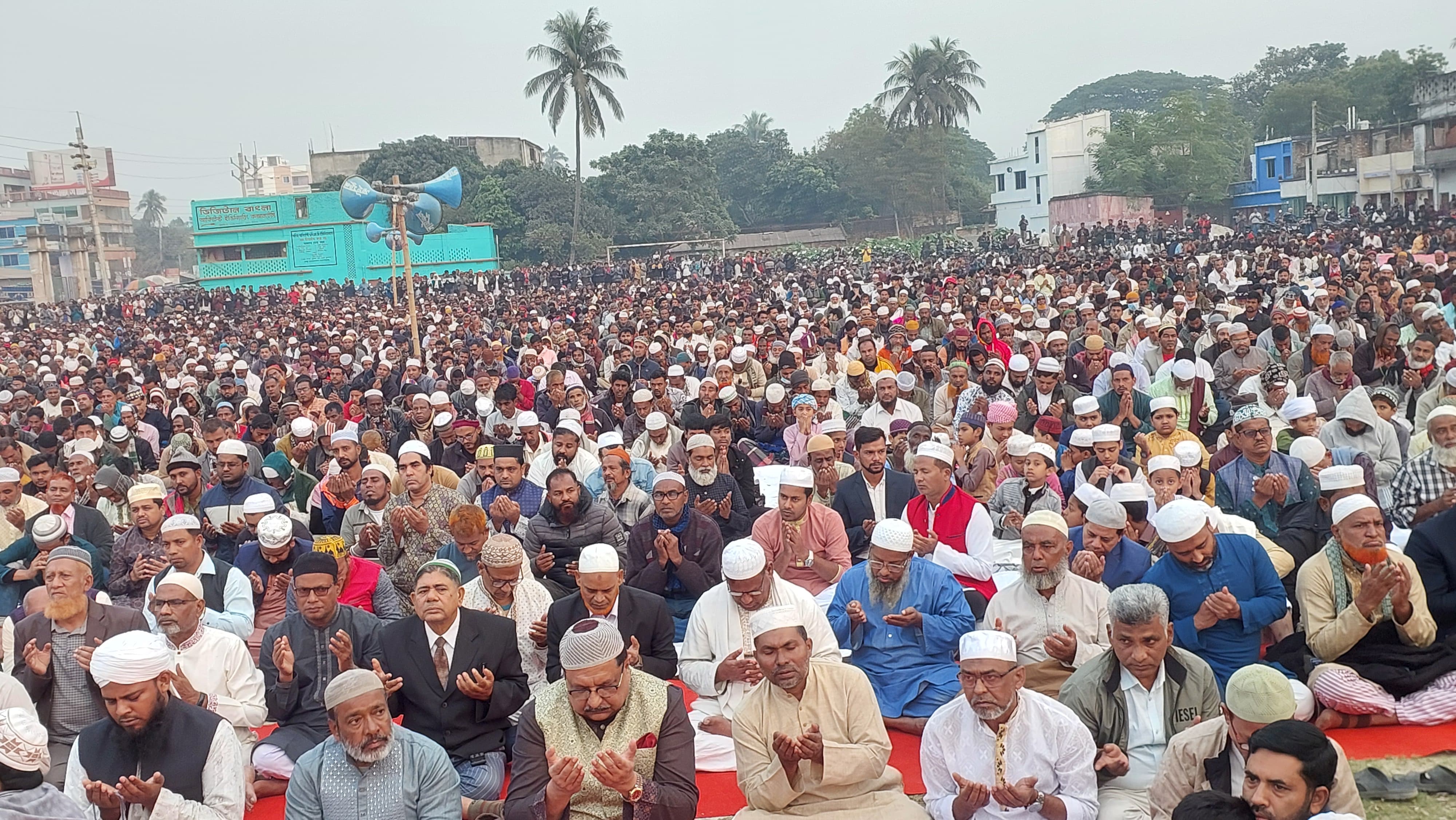 দেশনেত্রী বেগম খালেদা জিয়ার সুস্থতা কামনায় চুয়াডাঙ্গায় বিশেষ দোয়া মাহফিল 