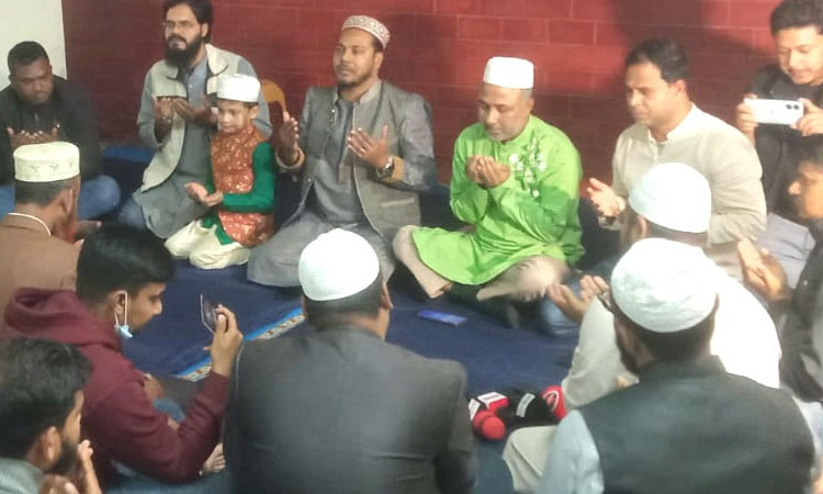 খালেদা জিয়ার সুস্থতা কামনায় রাজশাহী সাংবাদিক ইউনিয়নের দোয়া মাহফিল