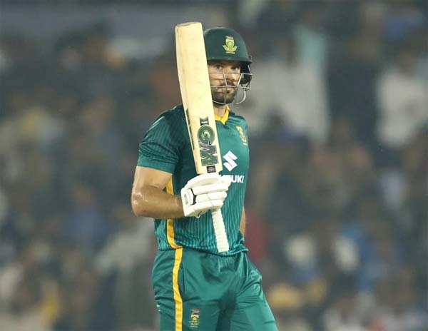 তিন সেঞ্চুরির ম্যাচে দুর্দান্ত জয় দক্ষিণ আফ্রিকার