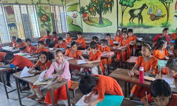 প্রাথমিক বিদ্যালয়ে শিক্ষকদের ‘কমপ্লিট শাটডাউন’ কর্মসূচি স্থগিত