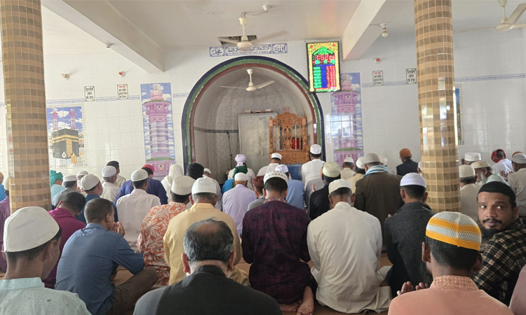 বেগম খালেদা জিয়ার সুস্থতায় সারা দেশে বিশেষ দোয়া