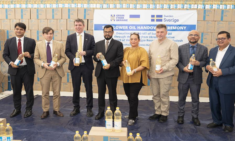 রোহিঙ্গা সহায়তায় ‘গ্রেইন ফ্রম ইউক্রেন : বাংলাদেশে পৌঁছাল ৩ হাজার টন সূর্যমুখী তেল
