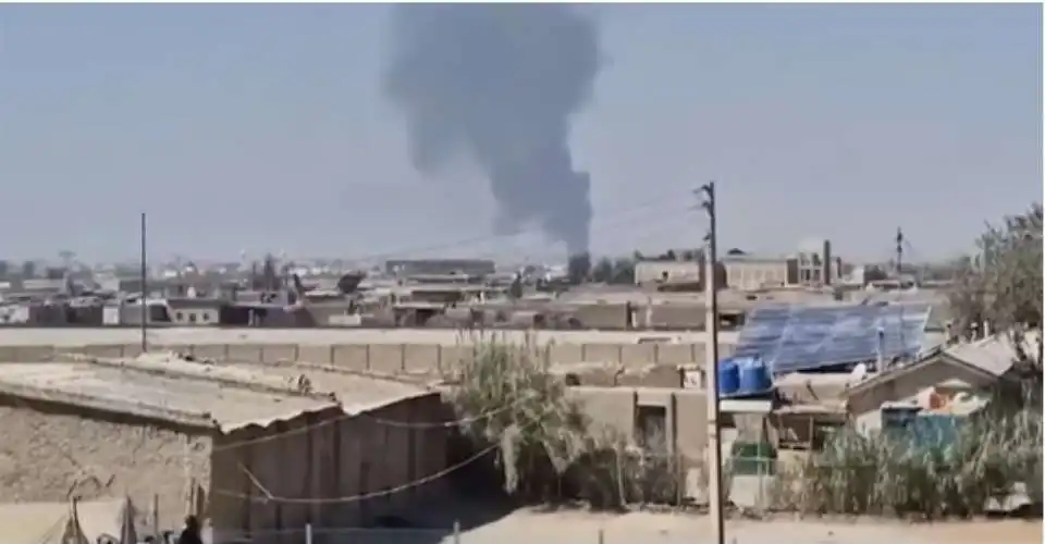 আফগানিস্তান-পাকিস্তান সীমান্তে উত্তেজনা: গোলাবর্ষণ ও সংঘর্ষ 