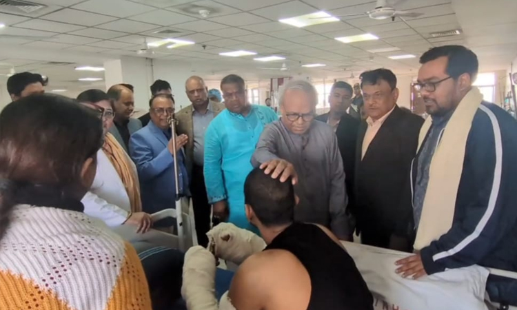 তাসফিনের হাত পুনঃসংযোজনকে অসামান্য সাফল্য বলে বর্ণনা রিজভীর