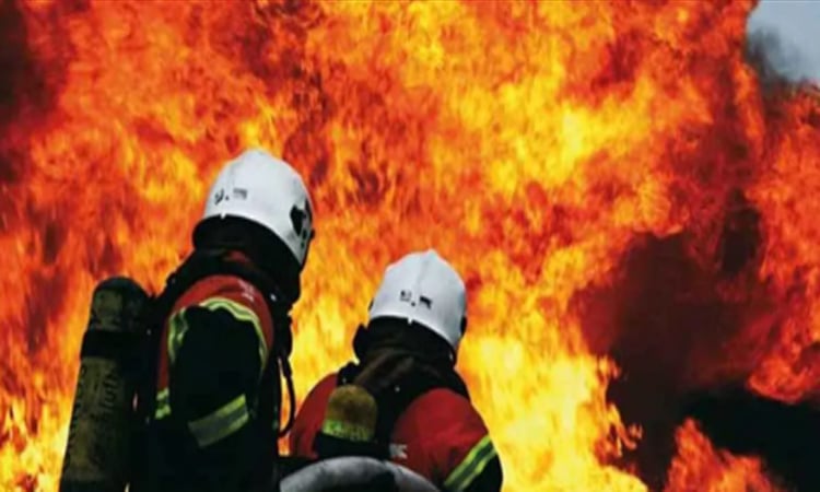 তুরাগের আবাসিক ভবনের আগুন নিয়ন্ত্রণে