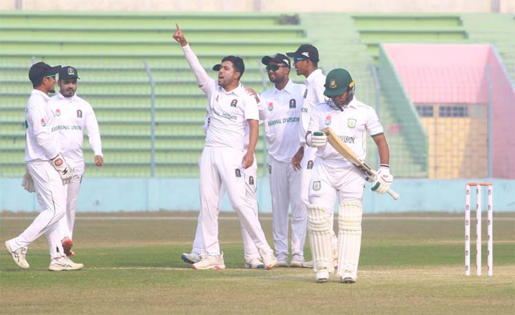 রুয়েল-ইফতির নৈপুন্যে চাপে সিলেট বিপক্ষে এগিয়ে বরিশাল