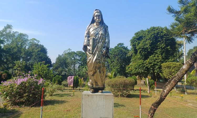 আজ রোকেয়া দিবস