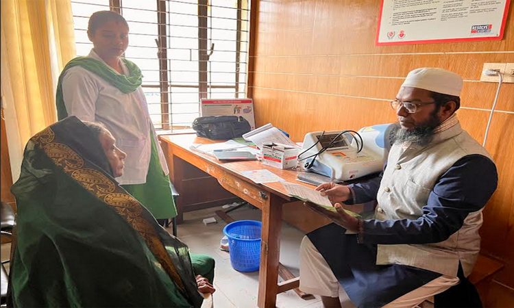 বাউফল স্বাস্থ্য কমপ্লেক্সের এনসিডি কর্নারে আস্থা দীর্ঘমেয়াদি রোগীদের 