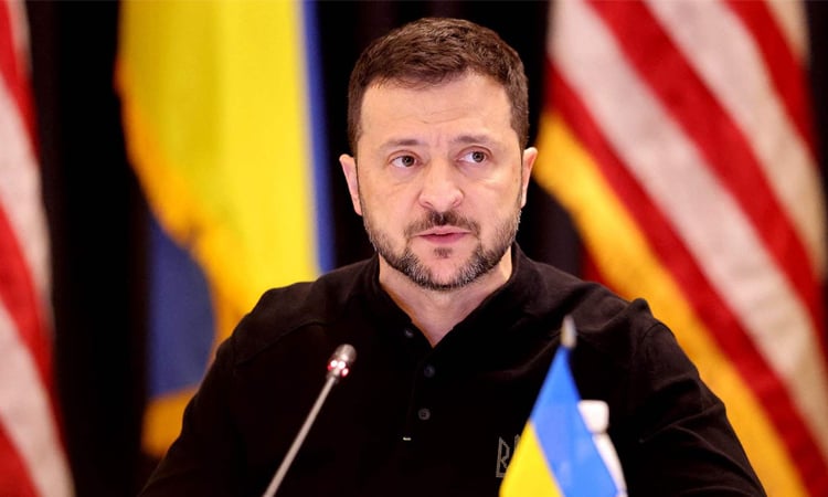 রাশিয়াকে ভূখণ্ড ছেড়ে দেওয়ার কোনো অধিকার নেই কিয়েভের : জেলেনস্কি