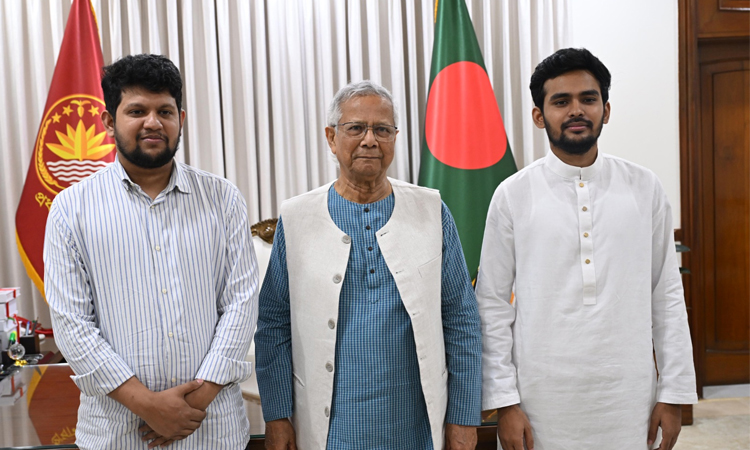 পদত্যাগ করলেন উপদেষ্টা মাহফুজ আলম ও আসিফ মাহমুদ