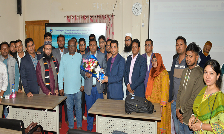 নোবিপ্রবিতে ‘ফ্রম স্টুডেন্ট টু স্টেকহোল্ডার : দ্যা রোল অব অ্যালামনাই ইন ইনস্টিটিউশনাল সাকসেস’ শীর্ষক প্রশিক্ষণ