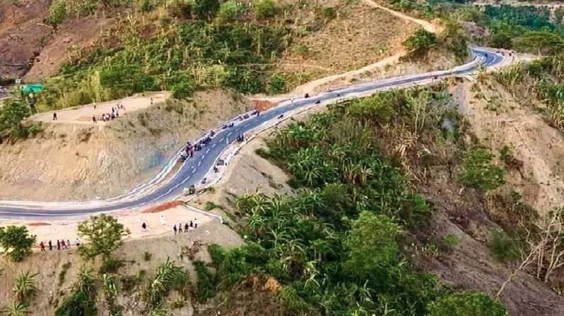 পাহাড় অক্ষত রেখে পার্বত্য এলাকার উন্নয়নের পথ খোঁজার আহ্বান