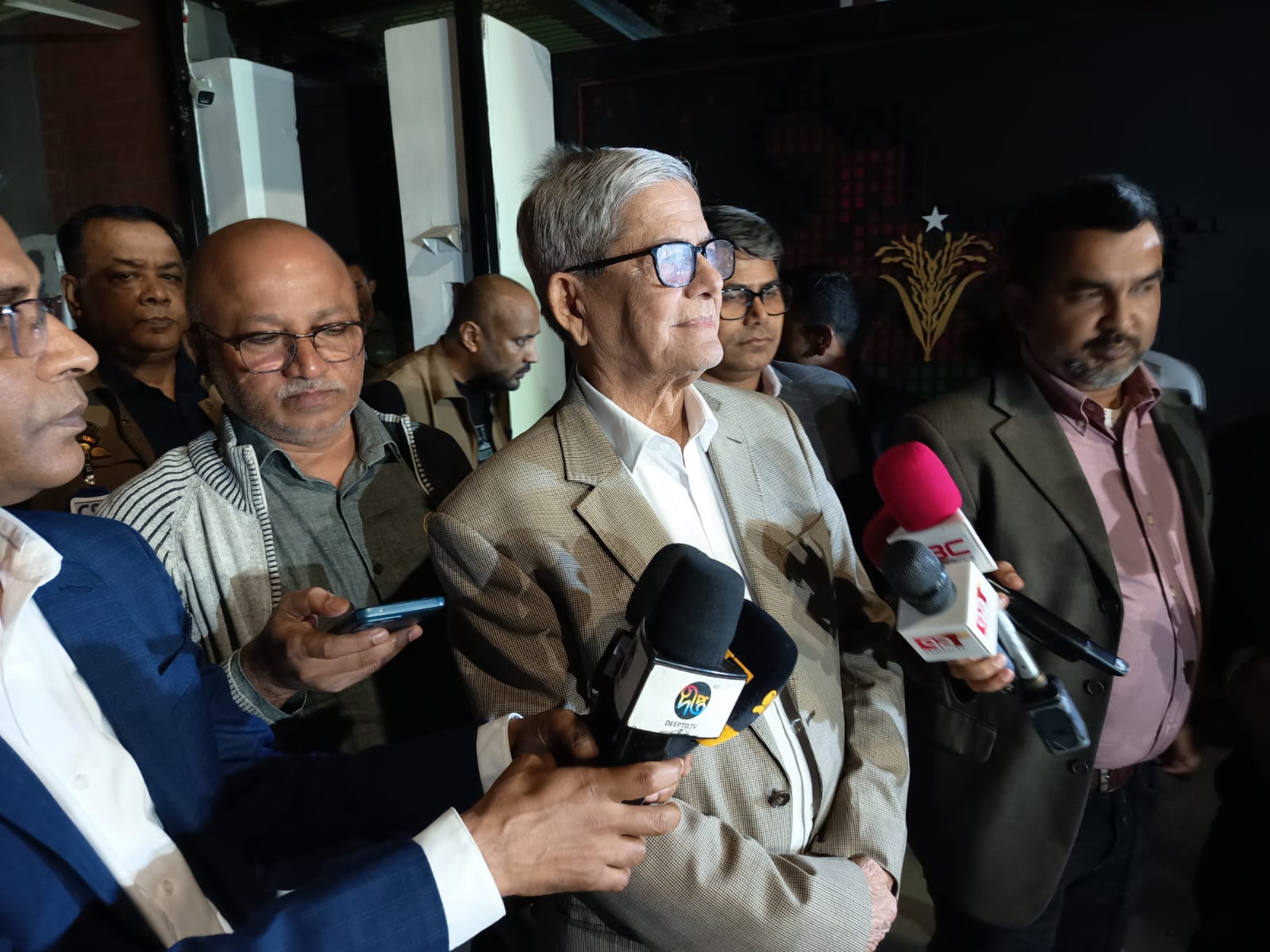 দেশ কাঙ্ক্ষিত গণতন্ত্রের দিকে যাত্রা শুরু করেছে : মির্জা ফখরুল