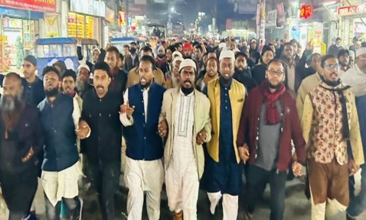 তফসিলকে স্বাগত জানিয়ে আনন্দ মিছিল করেছে বিএনপি-জামায়াতের