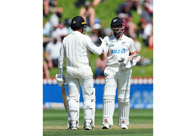 ডাফির বোলিং তোপে সিরিজে লিড নিউজিল্যান্ডের