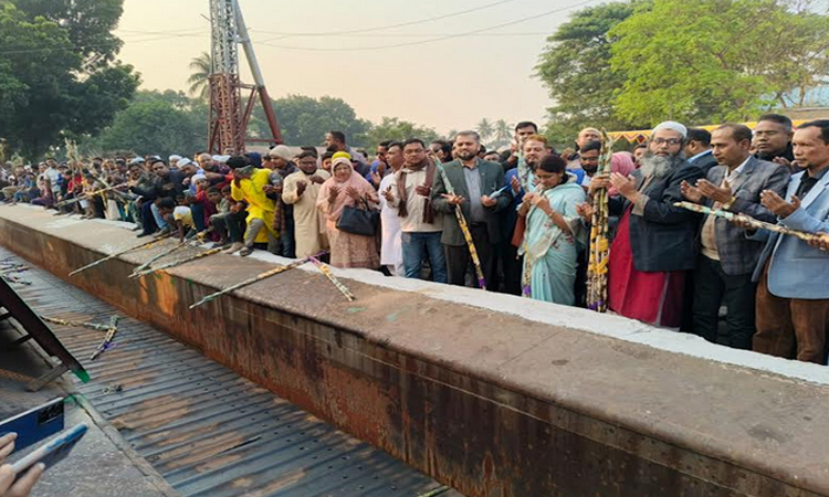 ঝিনাইদহে মোবারকগঞ্জ চিনিকলে আখ মাড়াই মৌসুম উদ্বোধন
