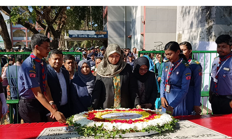 ফেনীতে নানা আয়োজনে শহীদ বুদ্ধিজীবীদের স্মরণ