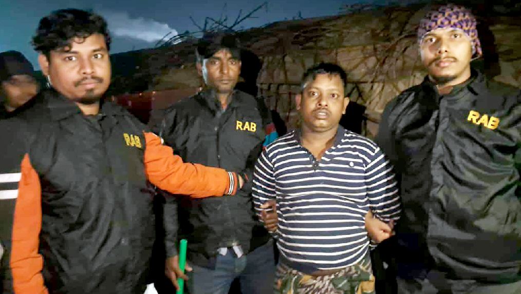 হাদিকে হত্যাচেষ্টা : প্রধান আসামি ফয়সালের ঘনিষ্ঠ সহযোগী কবির রিমান্ডে