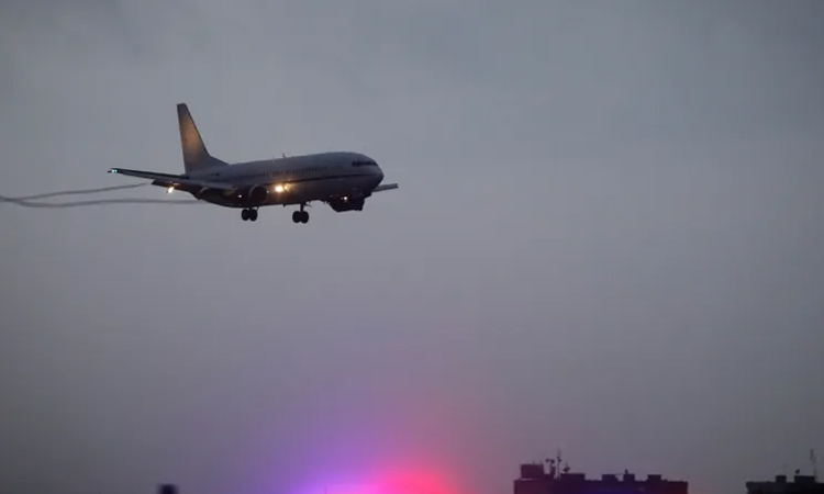 ভেনেজুয়েলার আশেপাশে বিমান চলাচলে আবারও সতর্ক করেছে যুক্তরাষ্ট্র