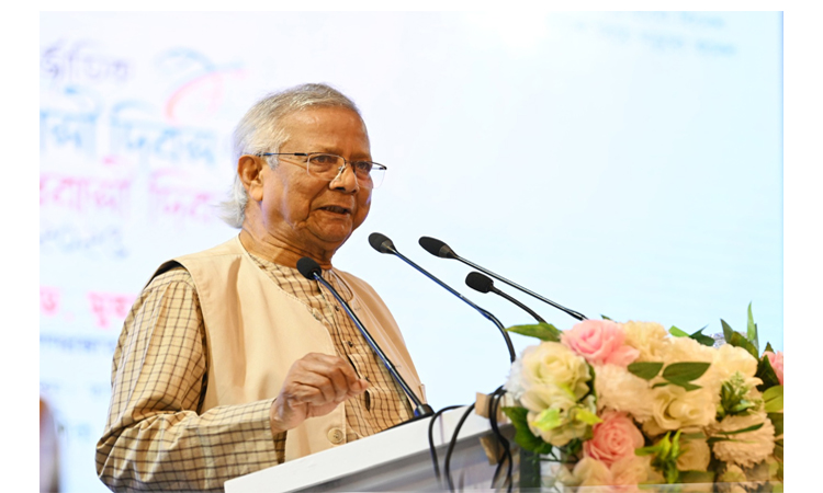 বিদেশে কর্মী পাঠাতে দালাল ও প্রতারণামুক্ত ব্যবস্থা গড়ার ওপর গুরুত্বারোপ প্রধান উপদেষ্টার