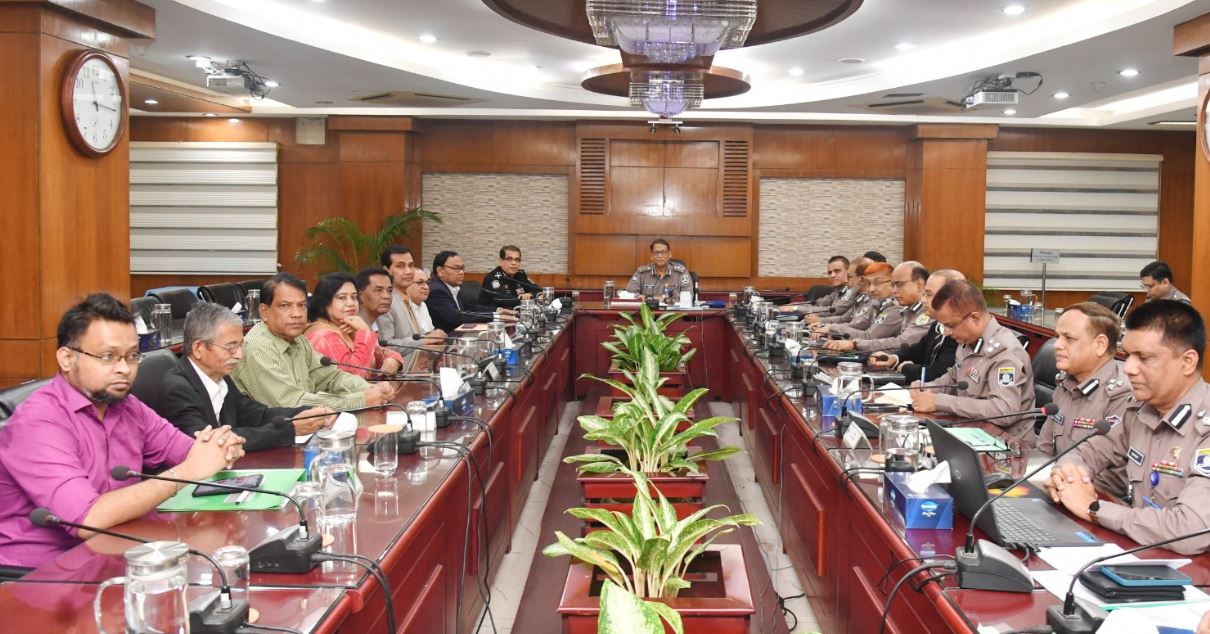 বড়দিন ও থার্টি ফার্স্ট নাইট ঘিরে পুলিশের বিশেষ নিরাপত্তা থাকবে : আইজিপি