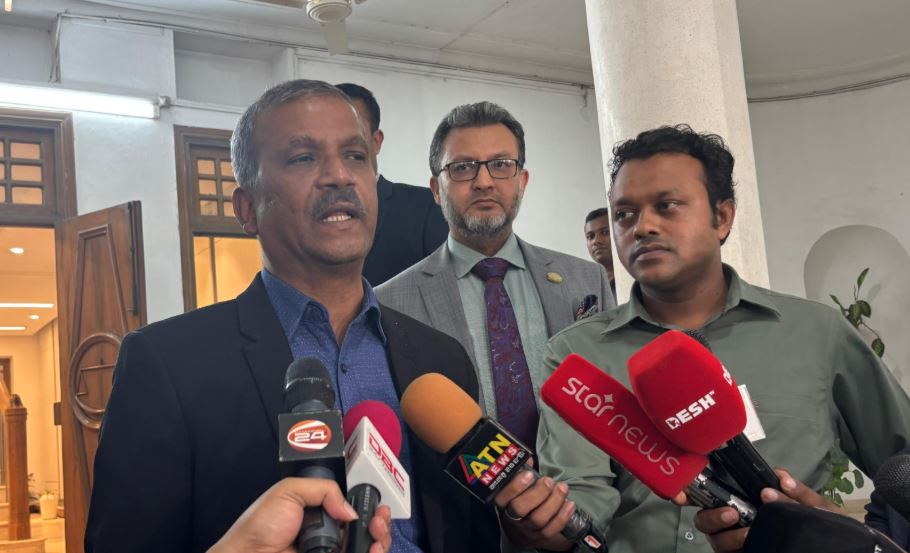 হত্যার হুমকি দেয়া হাসিনার অনুসারীদের জামিন নিয়মনীতির সঙ্গে সামঞ্জস্যপূর্ণ না : আইন উপদেষ্টা