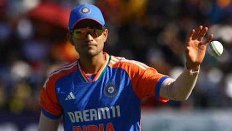 পায়ের ইনজুরিতে মাঠের বাইরে গিল