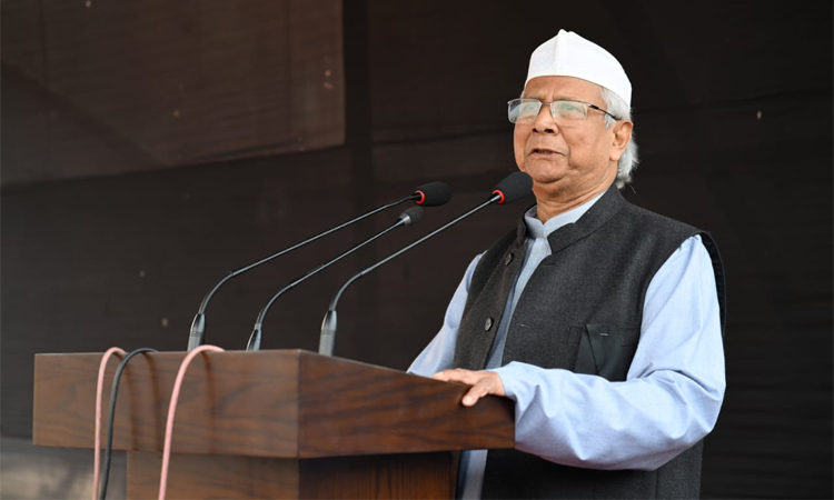 ওসমান হাদির জানাজায় অংশ নিলেন প্রধান উপদেষ্টা