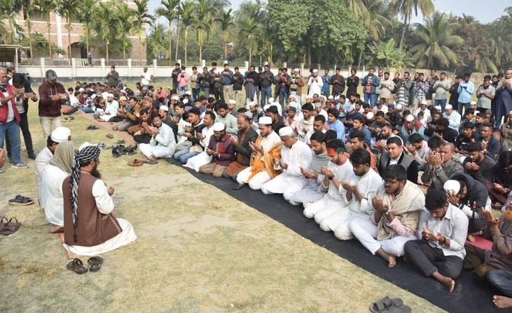 যশোরে ওসমান হাদির রুহের মাগফেরাত কামনায় দোয়া