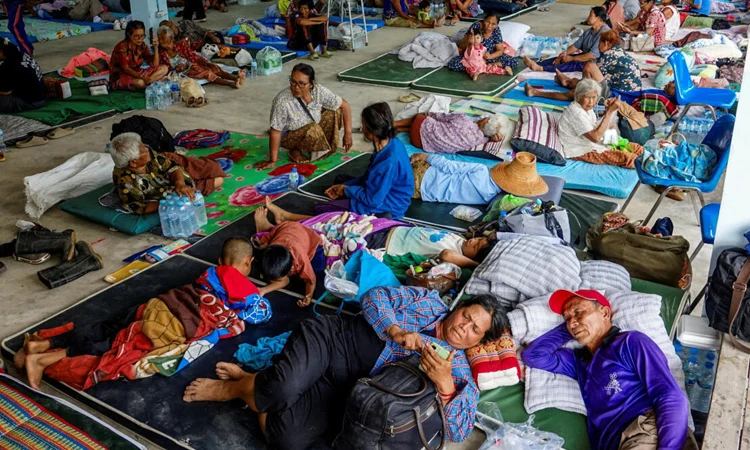 থাই সীমান্ত সংঘর্ষে কম্বোডিয়ায় বাস্তুচ্যুত ৫ লক্ষাধিক মানুষ