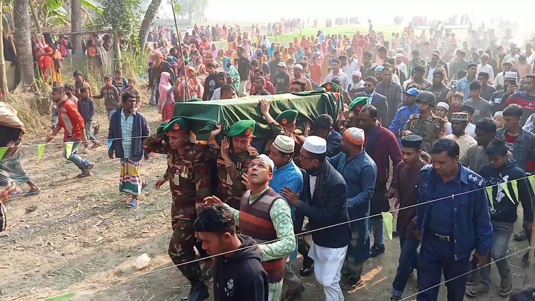 শান্তিরক্ষী মিশনে শহীদ কুড়িগ্রামের দুই সেনা সদস্যের শেষ বিদায়, এলাকায় শোকের মাতম