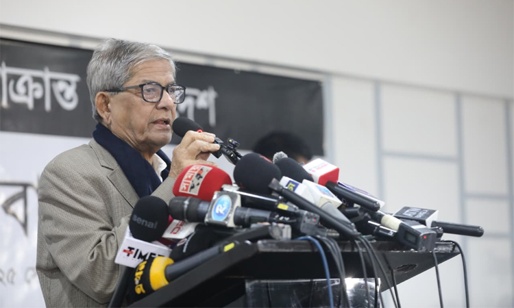 গণতন্ত্রকামী সবার এক হওয়ার সময় এসেছে : মির্জা ফখরুল