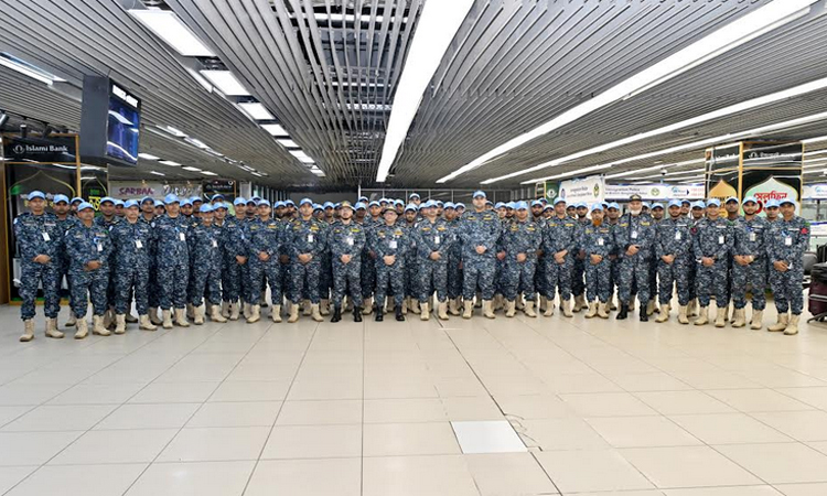 বিশ্ব শান্তি রক্ষায় দক্ষিণ সুদানের উদ্দেশ্যে নৌবাহিনী সদস্যদের ঢাকা ত্যাগ 
