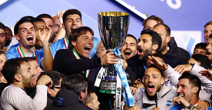 নাপোলির হাতে ইতালিয়ান সুপার কাপ, বোলোনিয়াকে হারাল ২-০ গোলে