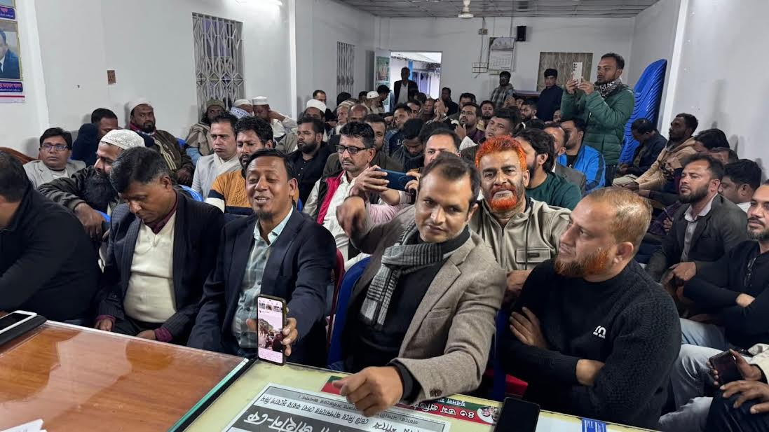 মাদারীপুর থেকে কয়েক ধাপে ঢাকায় যাচ্ছেন বিএনপি’র নেতাকর্মীরা