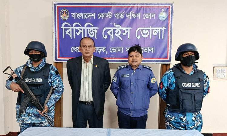 ভোলায় যৌথ অভিযানে আ'লীগ নেতা আটক