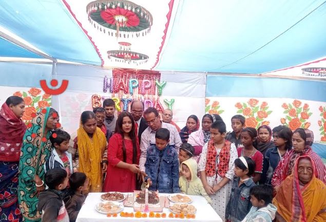 কচুয়ায় নানা আয়োজনে বড়দিন উদযাপন