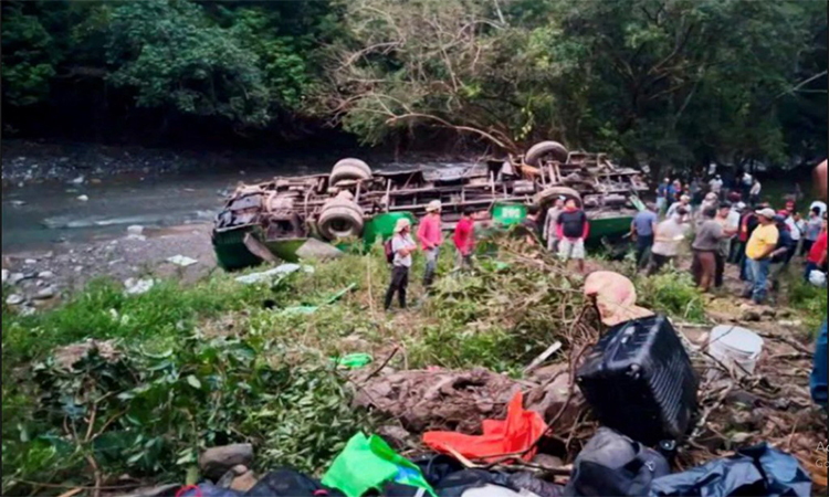 মেক্সিকোতে বাস দুর্ঘটনায় নিহত ১০, আহত ৩২