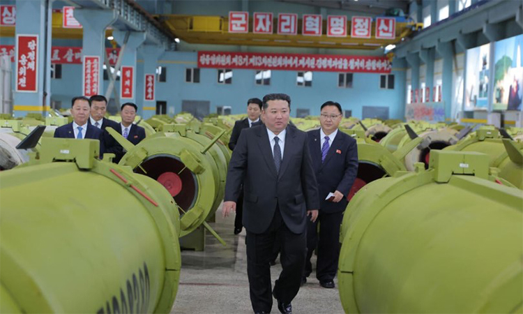 ২০২৬ সালে উত্তর কোরিয়ায় ক্ষেপণাস্ত্র উৎপাদন বাড়ানোর নির্দেশ কিমের