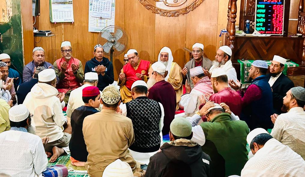 খুলনায় খালেদা জিয়ার সুস্থতা কামনা ও তারেক রহমানের প্রত্যাবর্তনে দোয়া মাহফিল