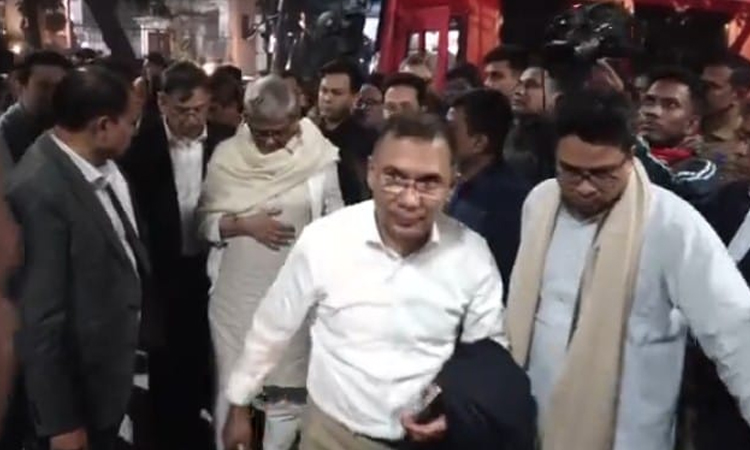 বাসায় পৌঁছেছেন তারেক রহমান 