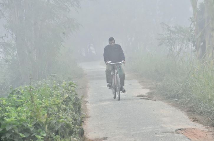 বগুড়ায় আজ মৌসুমের সর্বনিম্ন তাপমাত্রা ১১.৬ ডিগ্রি সেলসিয়াস
