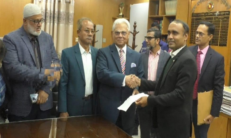 পটুয়াখালীতে ১ ও ৪ আসনে বিএনপি প্রার্থীর মনোনয়ন ফরম দাখিল